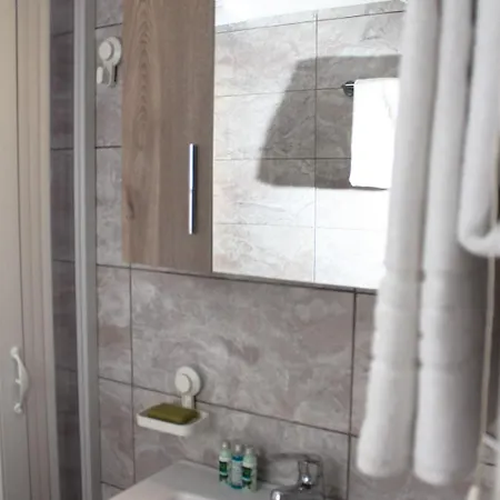 Happy Apartment, * 카발라