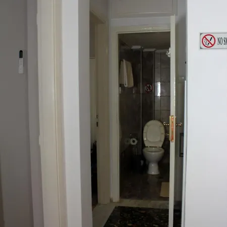 아파트 Happy Apartment, *