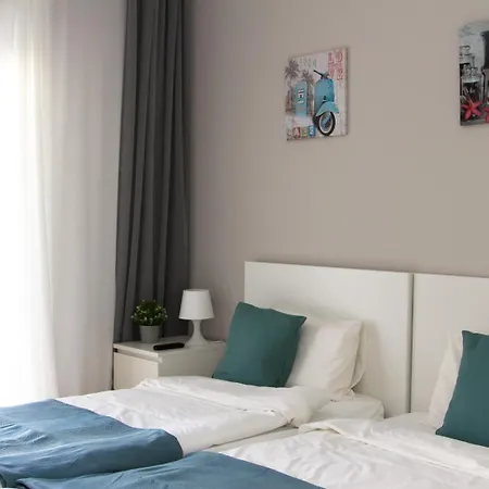 Happy Apartment, * 카발라